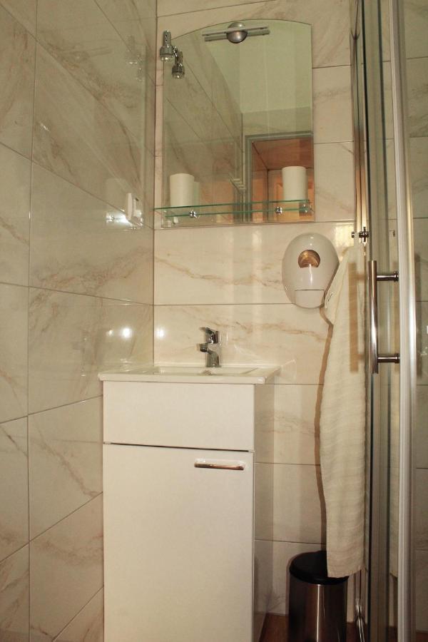Kvija Rooms Subotica Bagian luar foto